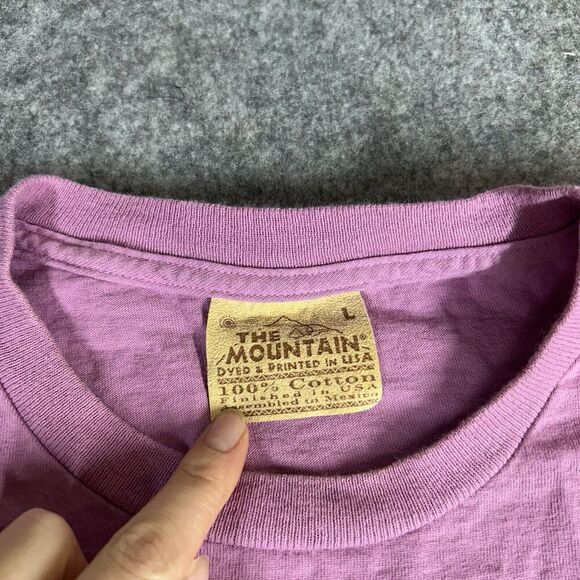 Vintage The Mountain Shirt Large Wolves Front Graphic T Shirt Pink Long Sleeve - Picture 3 of 7